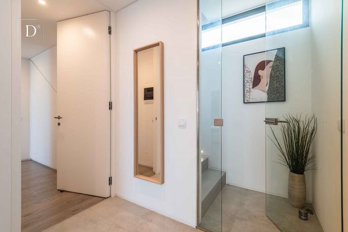 Image No.22-3 Bed House for sale