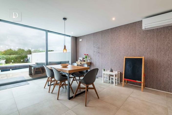 Image No.4-3 Bed House for sale