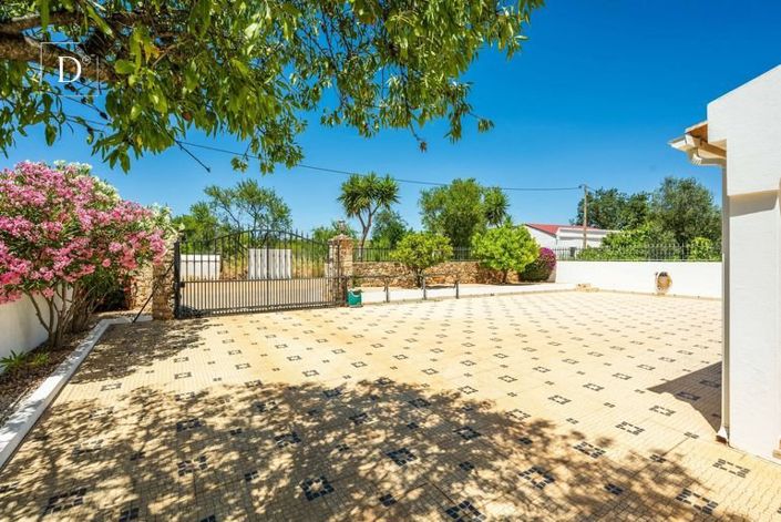 Image No.31-3 Bed House for sale