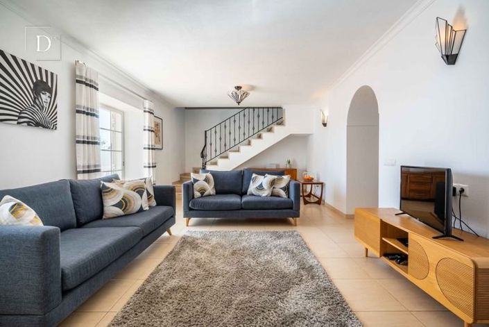 Image No.7-3 Bed House for sale
