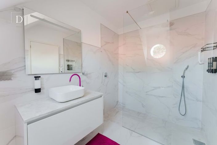 Image No.14-7 Bed House for sale