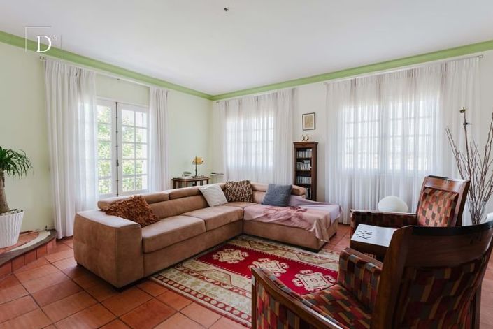 Image No.5-7 Bed House for sale