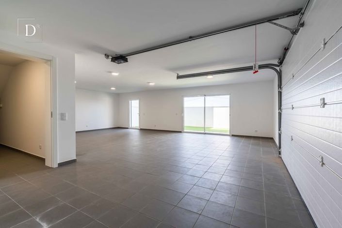 Image No.22-3 Bed House for sale