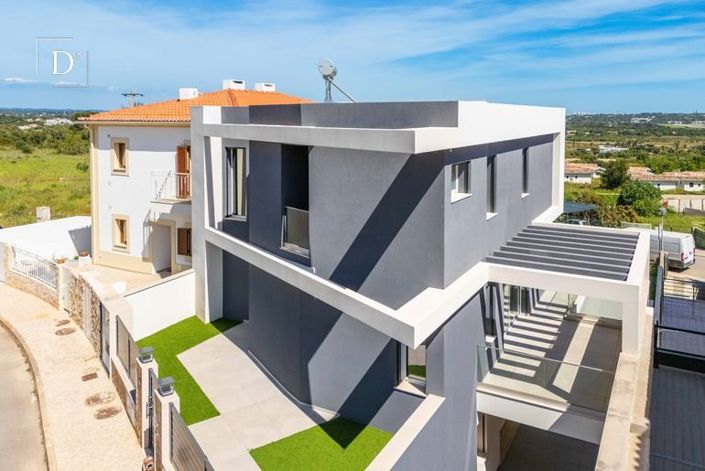 Image No.31-3 Bed House for sale