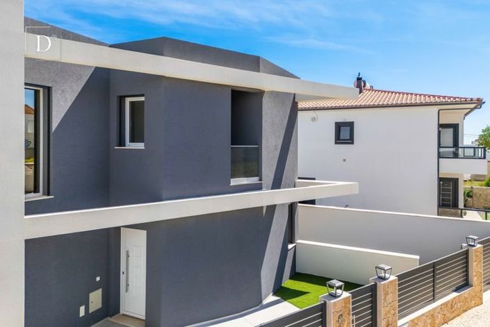 Image No.33-3 Bed House for sale