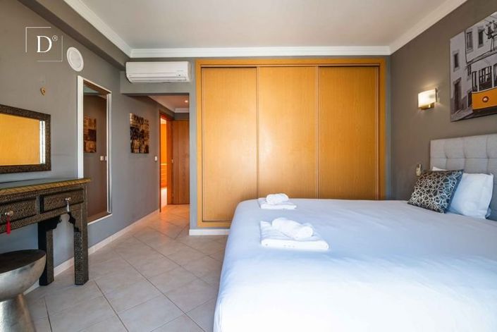 Image No.20-4 Bed House for sale
