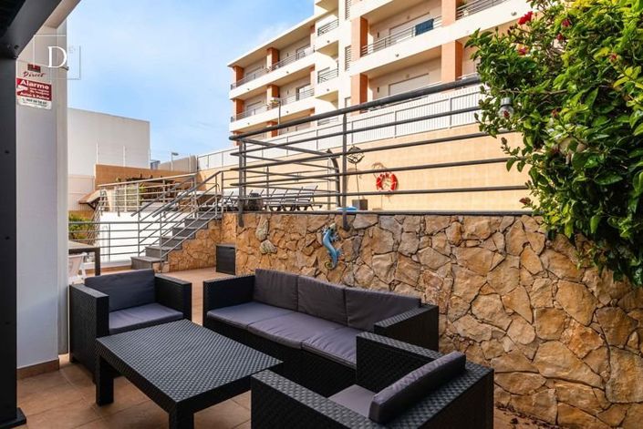 Image No.28-4 Bed House for sale