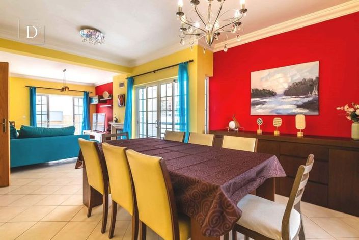 Image No.3-4 Bed House for sale