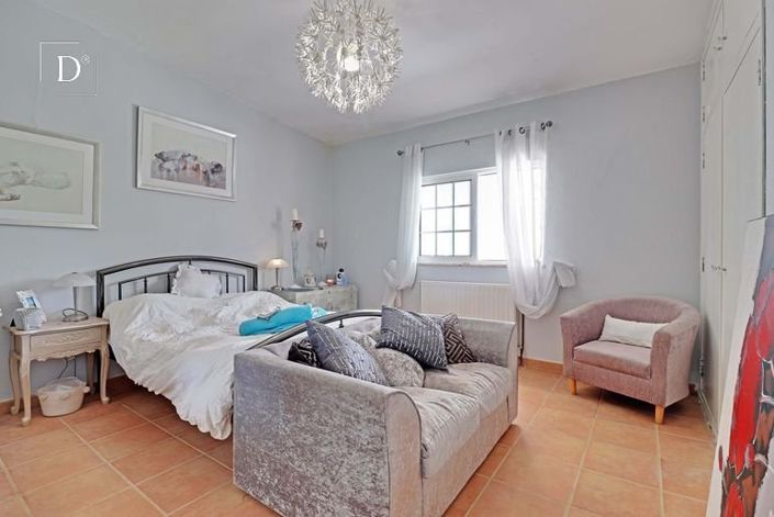 Image No.11-5 Bed House for sale