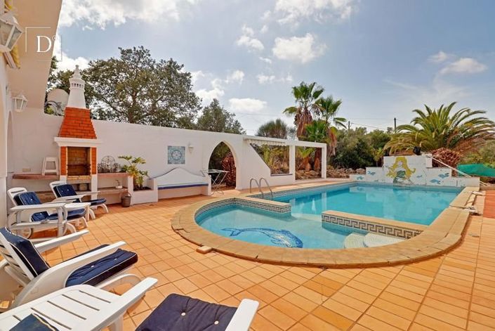 Image No.16-5 Bed House for sale