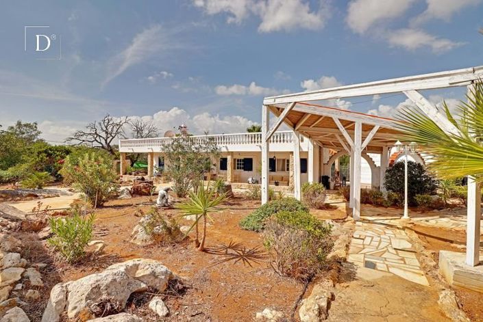 Image No.25-5 Bed House for sale