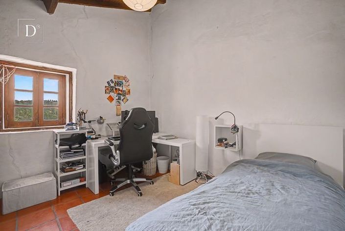 Image No.12-3 Bed House for sale
