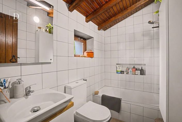 Image No.14-3 Bed House for sale