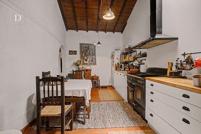 Image No.9-3 Bed House for sale