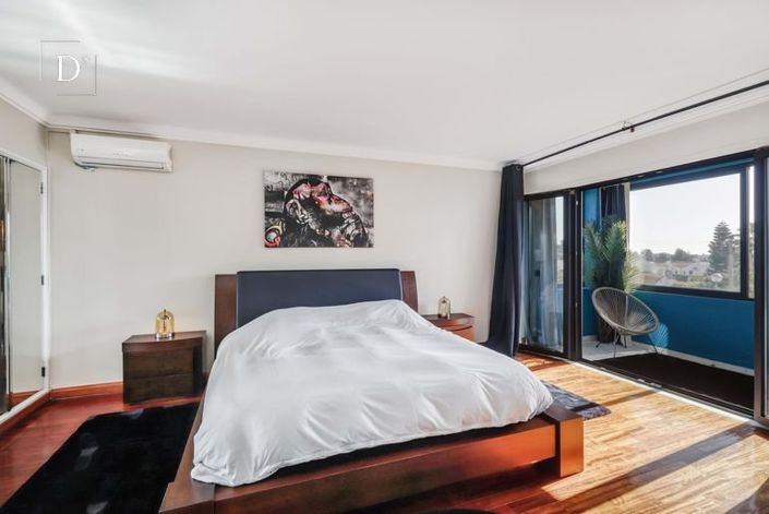 Image No.16-8 Bed House for sale
