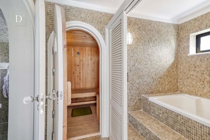 Image No.17-8 Bed House for sale