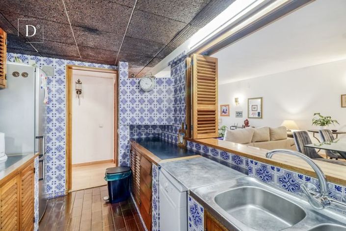 Image No.35-8 Bed House for sale
