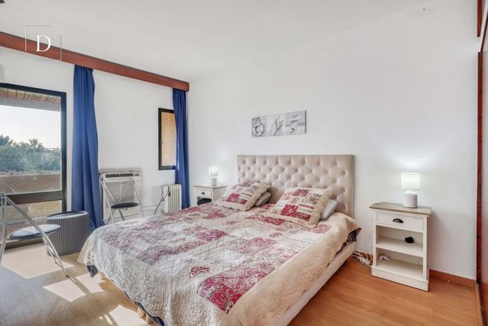 Image No.39-8 Bed House for sale