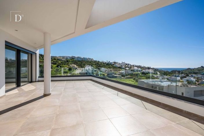 Image No.34-5 Bed House for sale