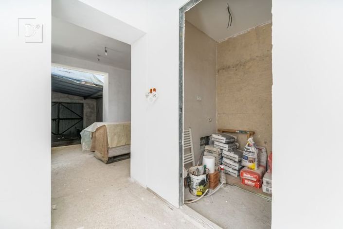 Image No.16-3 Bed House for sale
