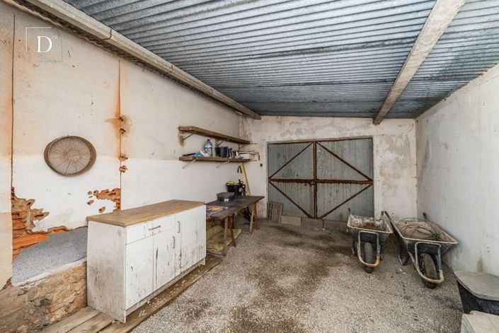 Image No.18-3 Bed House for sale