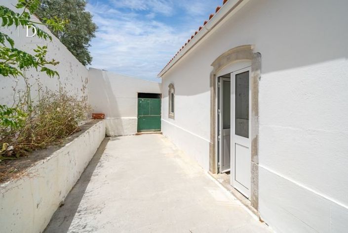 Image No.24-3 Bed House for sale