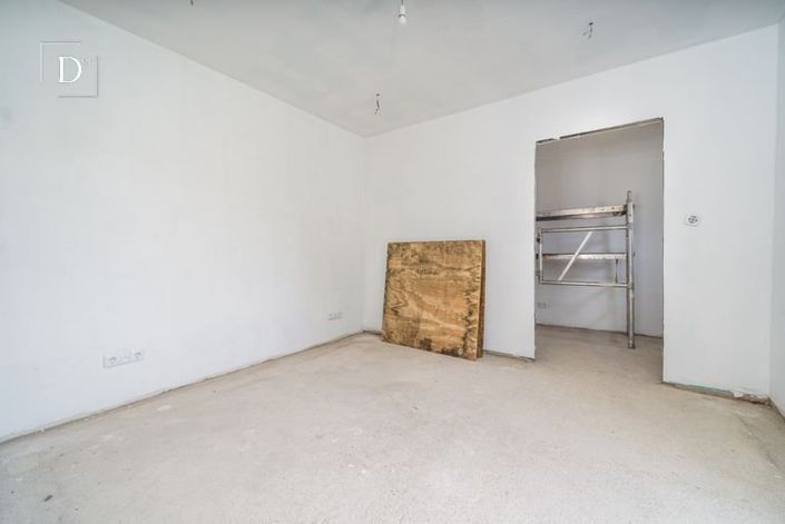Image No.6-3 Bed House for sale