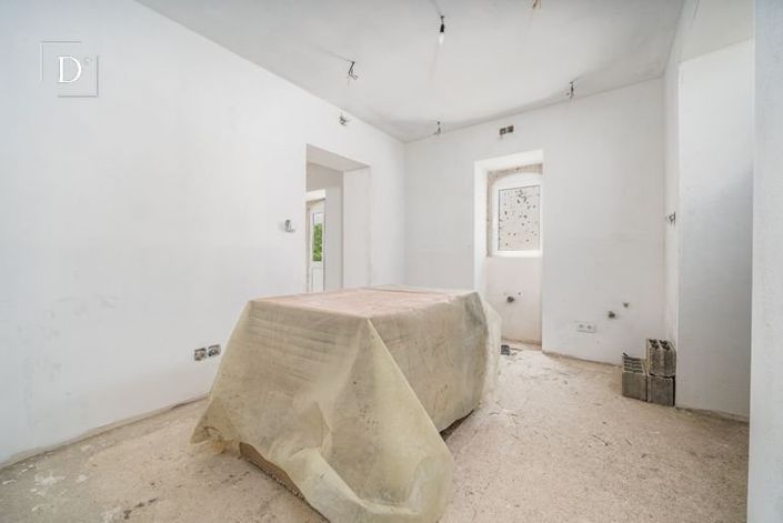 Image No.8-3 Bed House for sale
