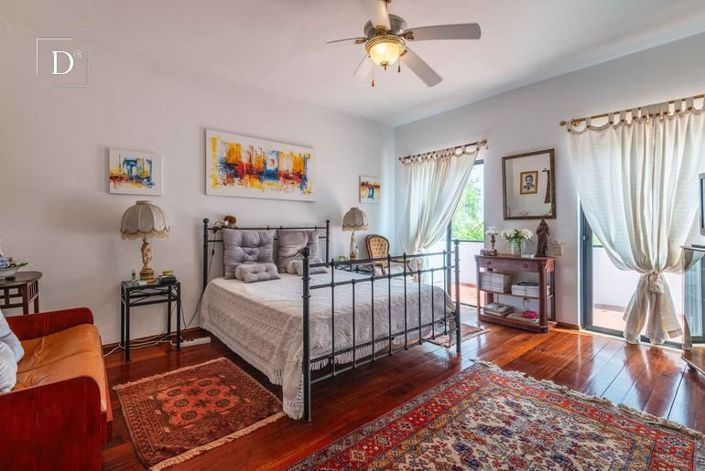 Image No.13-5 Bed House for sale