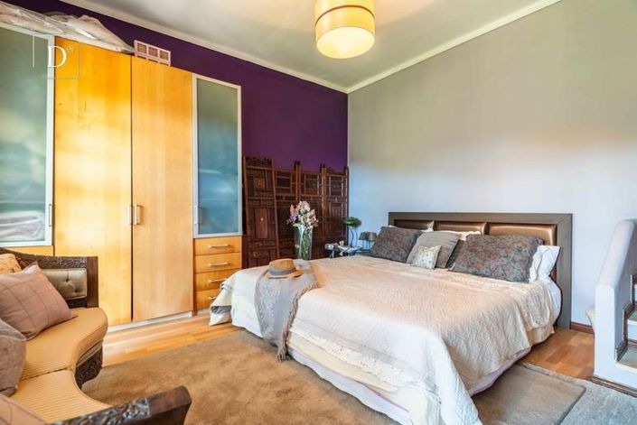 Image No.21-6 Bed House for sale