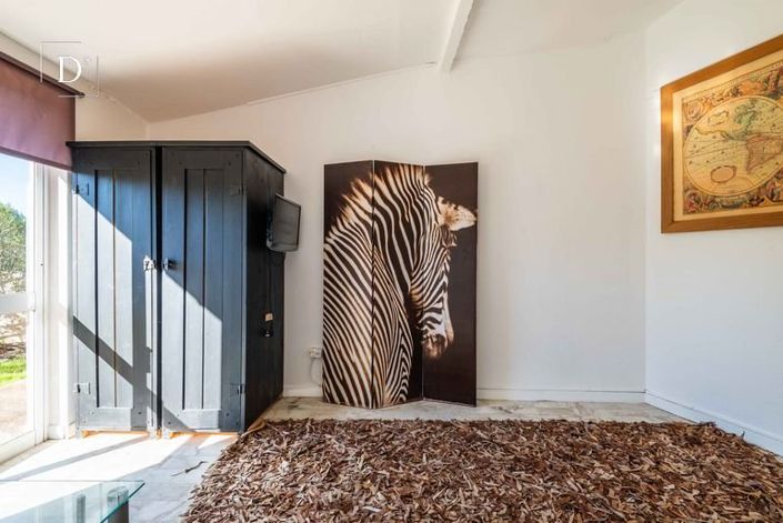Image No.31-6 Bed House for sale