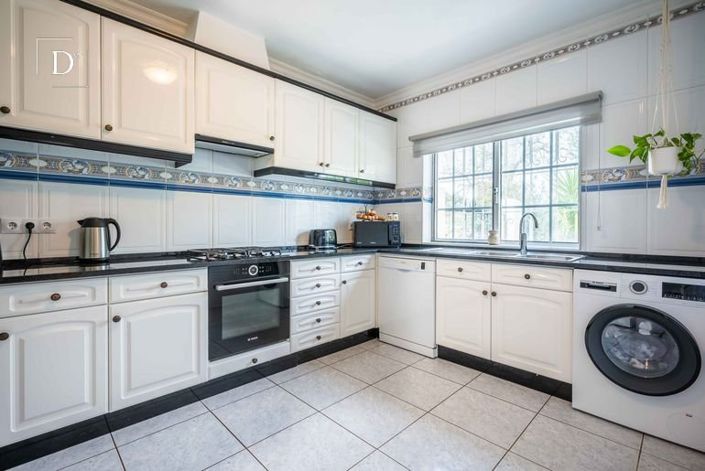 Image No.7-3 Bed House for sale