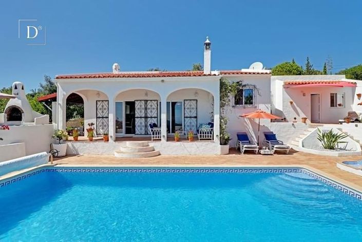Image No.26-4 Bed House for sale