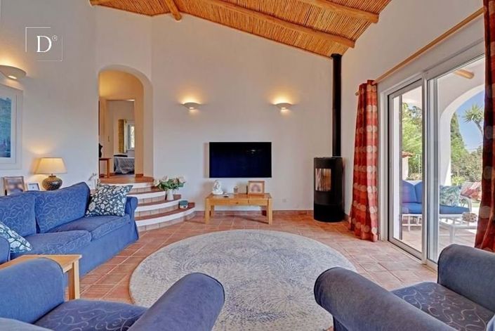 Image No.4-4 Bed House for sale