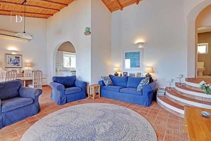 Image No.9-4 Bed House for sale