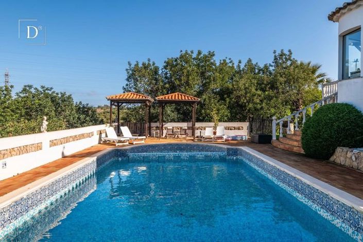 Image No.3-4 Bed House for sale