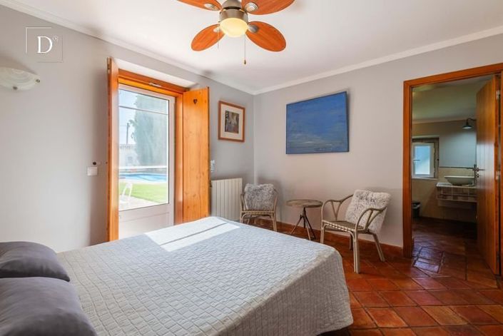 Image No.21-9 Bed House for sale