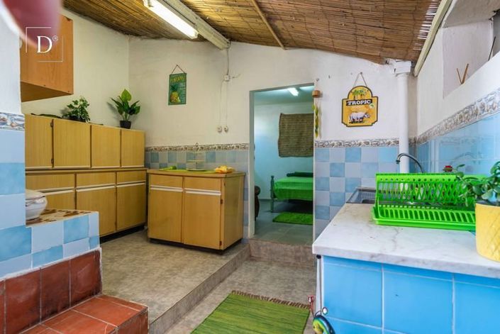 Image No.16-4 Bed House for sale