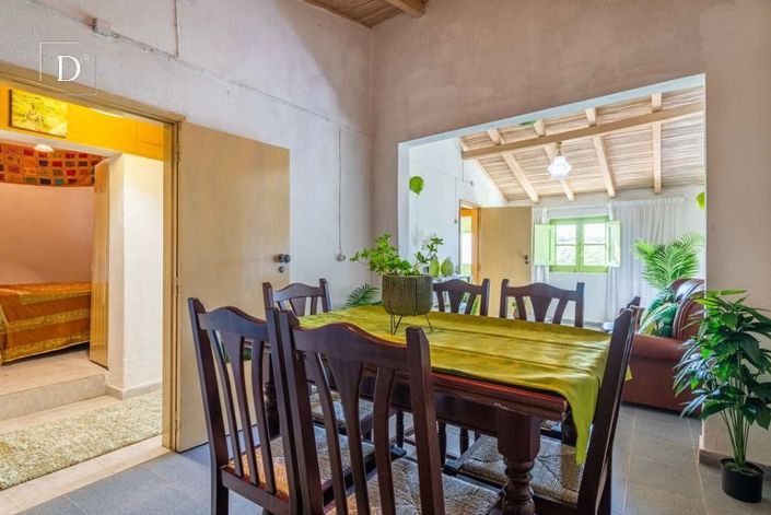 Image No.7-4 Bed House for sale