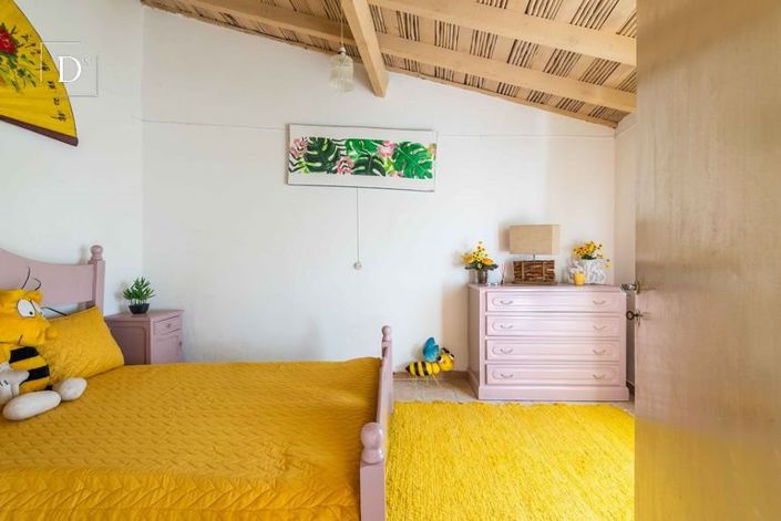 Image No.9-4 Bed House for sale