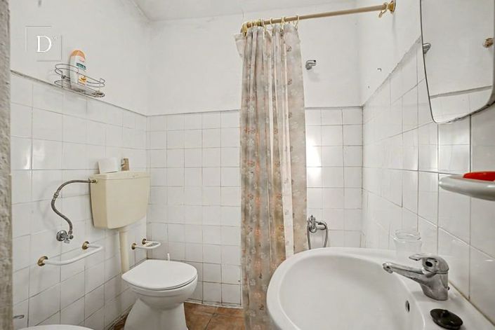Image No.11-2 Bed House for sale