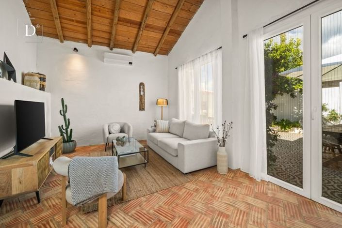 Image No.10-2 Bed House for sale