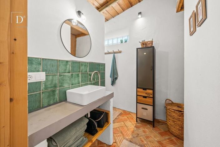 Image No.17-2 Bed House for sale