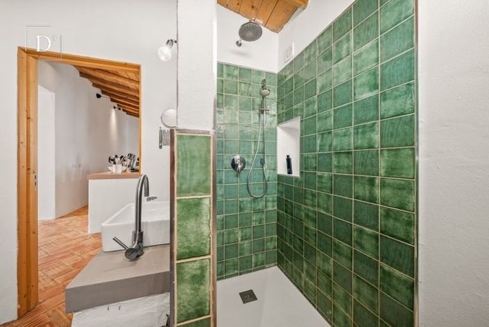 Image No.19-2 Bed House for sale