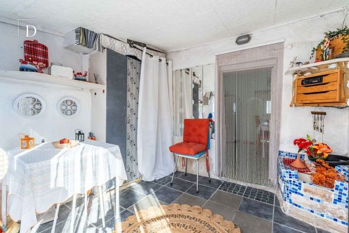 Image No.24-3 Bed House for sale