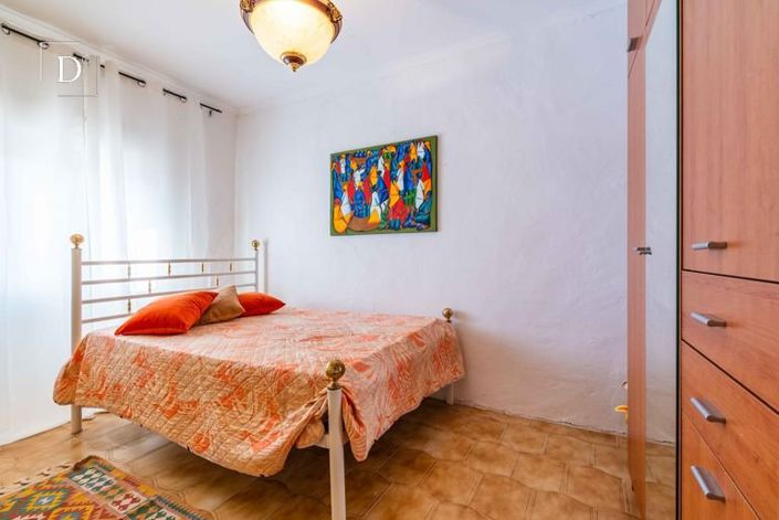 Image No.8-3 Bed House for sale