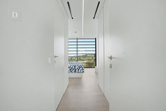 Image No.18-2 Bed Apartment for sale