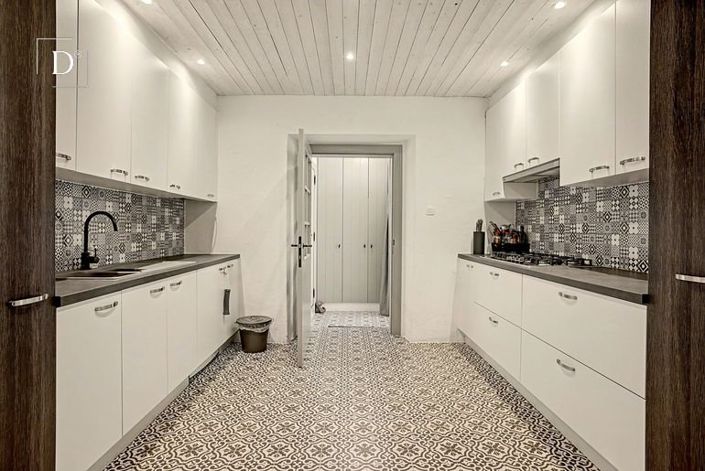 Image No.10-2 Bed House for sale
