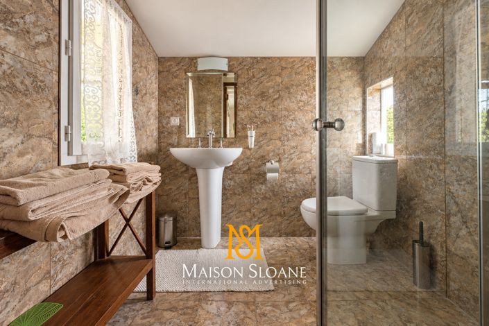 Image No.17-2 Bed House for sale