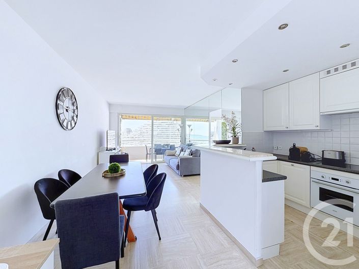 Image No.20-2 Bed Apartment for sale